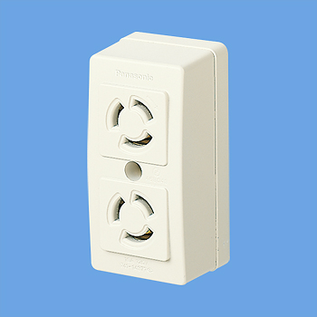ϪХ֥륳󥻥 2P15A 125V ߥ륭ۥ磻