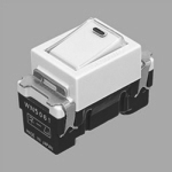 �ե륫�顼 ����͡��ॹ���å�B ���� ���졼